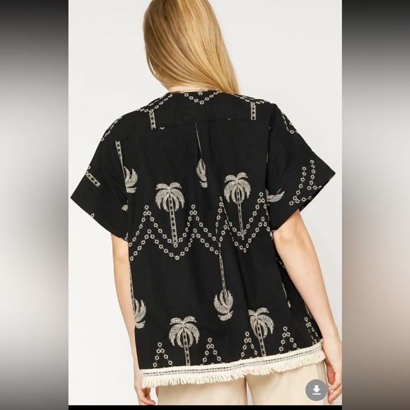 Umgee Embroidered Kimono with Cream Palm Motifs - Picture 3 of 3